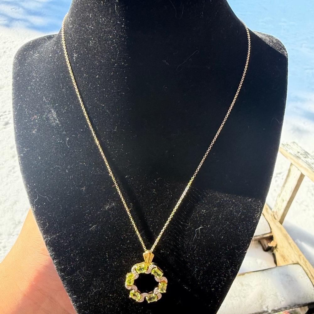 925 Sterling Silver Green Peridot & White Zirconia Necklace